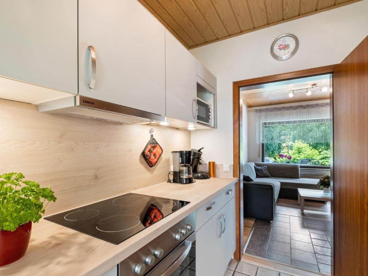 Idyllic Bungalow In Feusdorf With Forest View Habitación foto